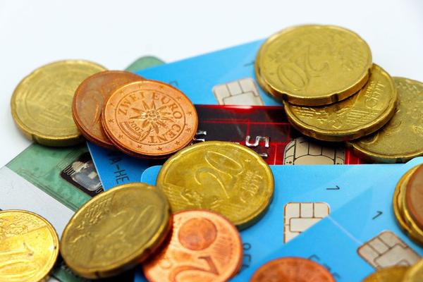 online savings account vs traditional savings